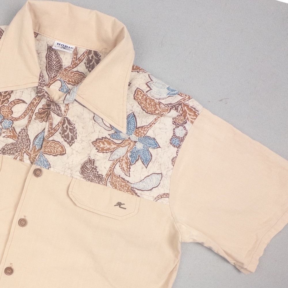Vintage 70s Hobie Men Tan Floral Batik Hawaiian Shirt Large Coconut Buttons